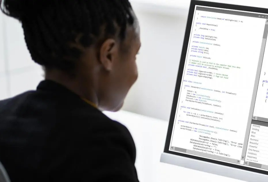 Stop the under-represention of women in the digital sector